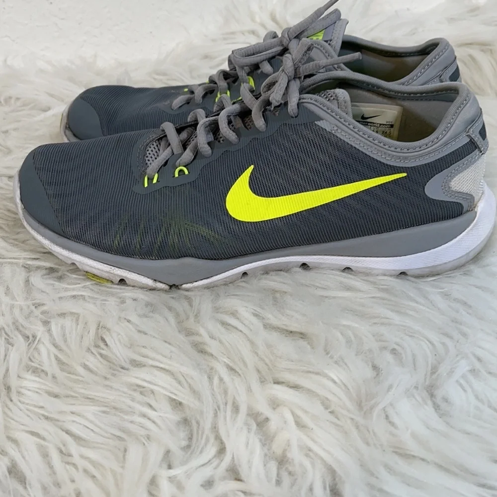 Nike Flex Supreme TR Cool Grey/Volt-Pure Platinum Size 7.5